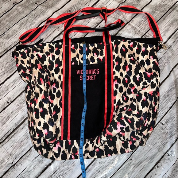 Victoria’s Secret Weekend Bag - Picture 5 of 8